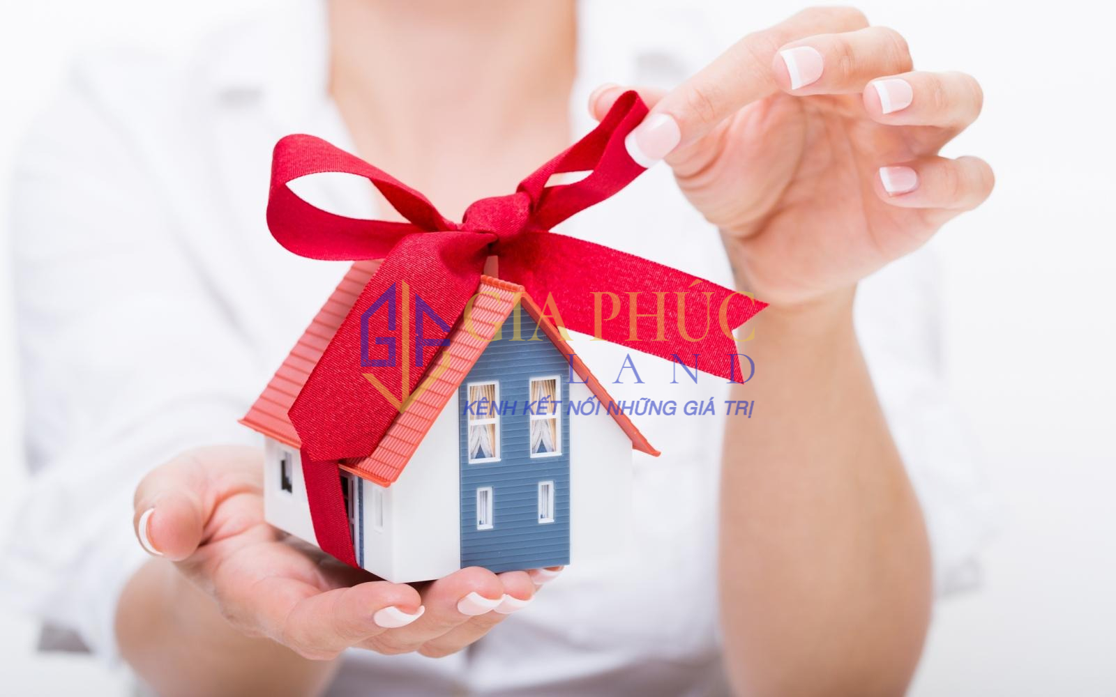Thủ Tục Tặng Cho Quyền Sử Dụng Đất Cho Con: Các Bước Làm Đơn Giản, Nhanh Chóng